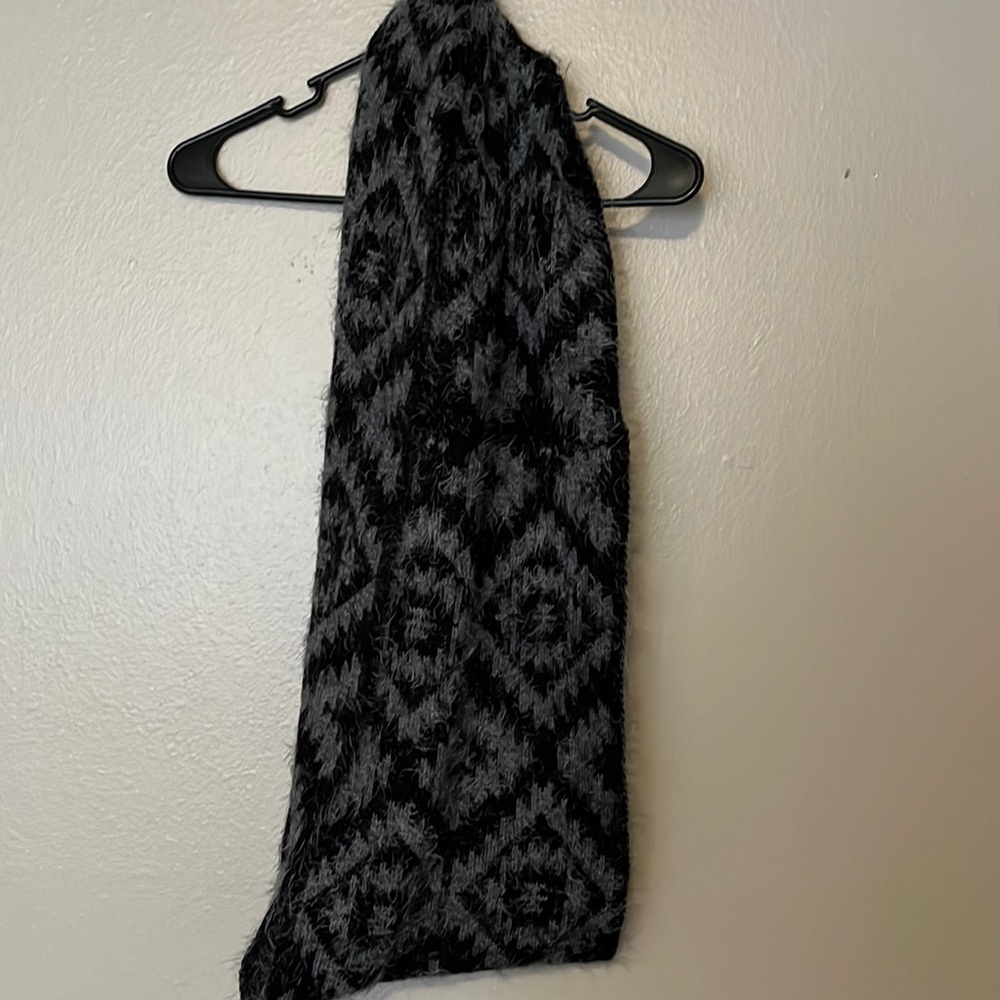 5/$20❤️ Tribal scarf